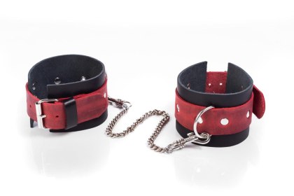 Kajdanki- Cuffs Crazy Horse Red, Big Whips Collection